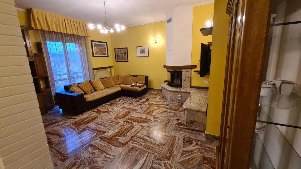 Luxury Apartment Pavullo Nel Frignano Eksteriør billede
